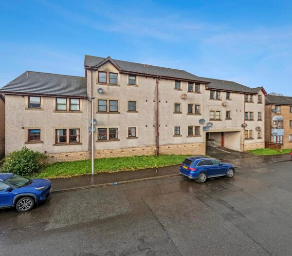 2 Bedroom Apartment To Rent In James Street, Stirling, Stirling, FK8
