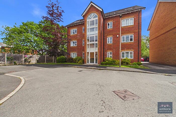2 Bedroom Flat For Sale In Appleton Grove, Goose Green, Wigan, WN3