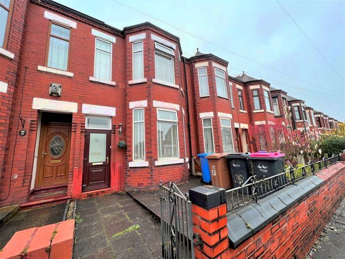 2 Bedroom Terraced House To Rent In Light Oaks Road, Salford, M6