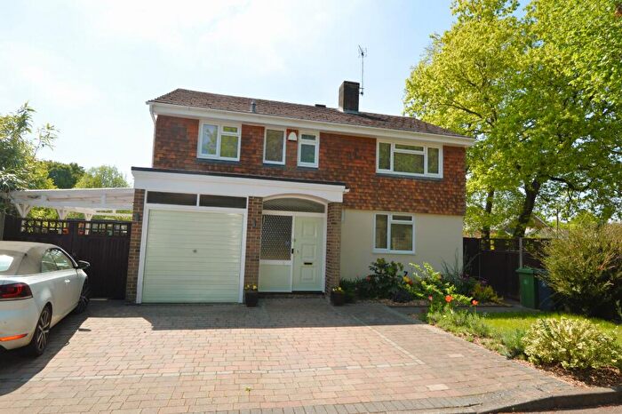 4 Bedroom Detached House To Rent In Heathpark Drive Windlesham, GU20