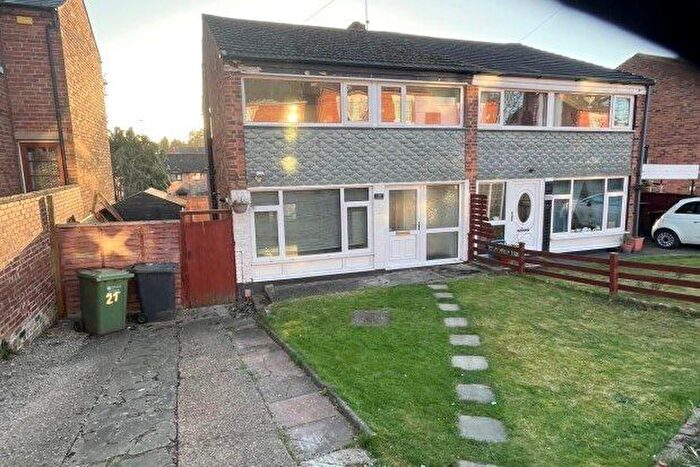 3 Bedroom Property To Rent In Brook Street, Kidderminster, DY11