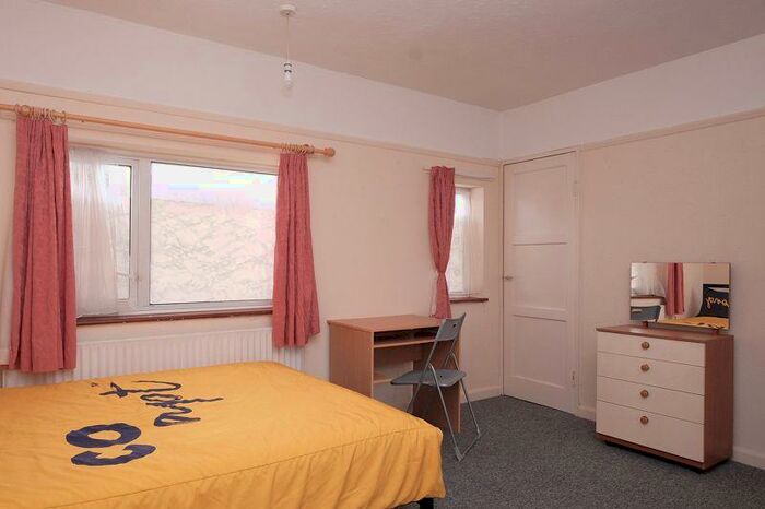2 Bedroom Terraced House To Rent In Monk Close, Brighton, BN1