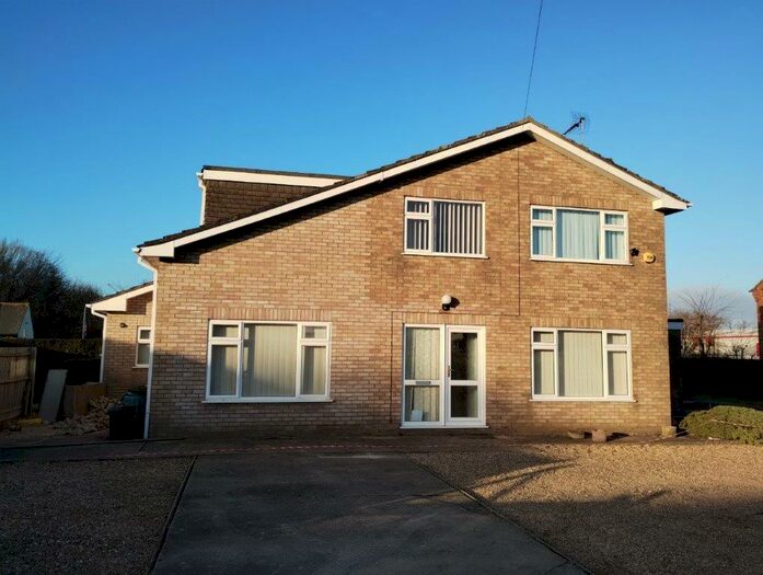 4 Bedroom Detached House To Rent In Spalding Road, Spalding, PE11