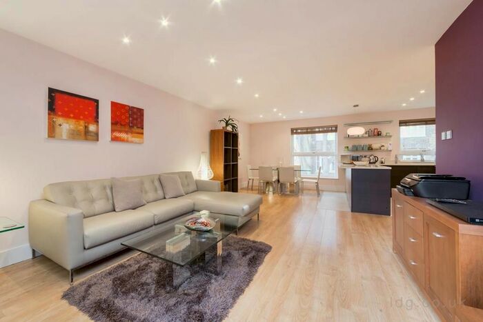 2 Bedroom Flat To Rent In Ridgmount Street, Bloomsbury, WC1E