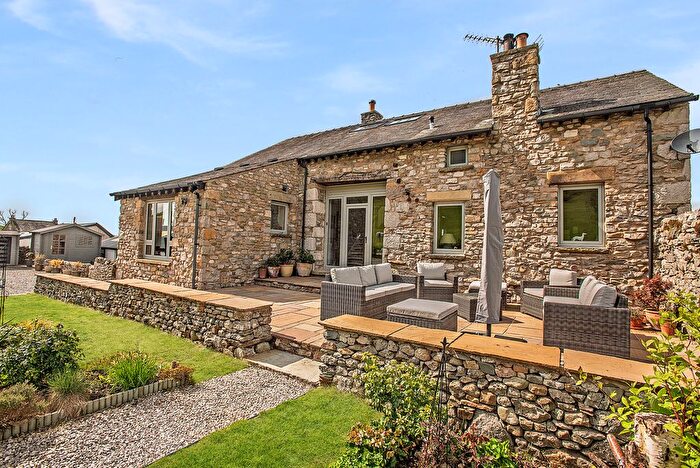 6 Bedroom Barn Conversion For Sale In Knott View Barn, Farleton, LA6