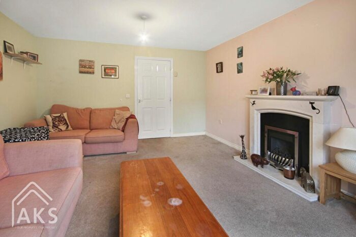 3 Bedroom End Of Terrace House For Sale In Avon Way, Hilton, DE65