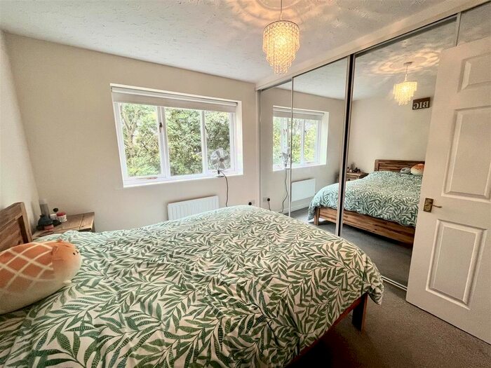 2 Bedroom Flat To Rent In Victoria Gate, Harlow, CM17