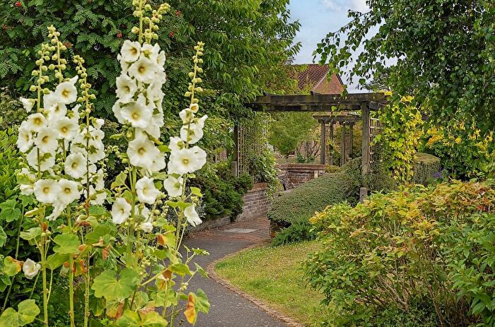 2 Bedroom Flat To Rent In Day Court, Elmbridge Village, Essex Drive, Cranleigh, Surrey, GU6