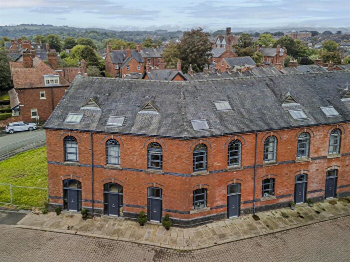 4 Bedroom Town House For Sale In Albion Mill, Leek, Staffordshire, ST13