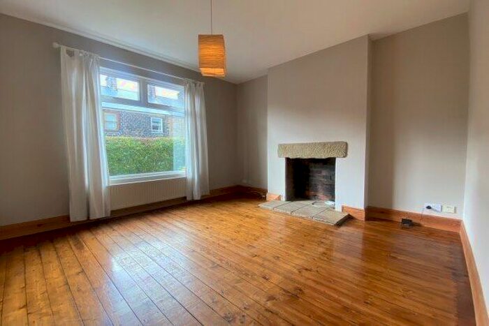 3 Bedroom Terraced House To Rent In Thorpe Hesley, Rotherham, S61