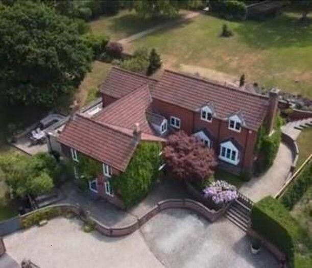 6 Bedroom Detached House For Sale In Halmore, Berkeley, GL13