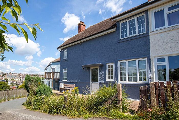 3 Bedroom Semi-Detached House For Sale In Barley Avenue, Hastings, TN35