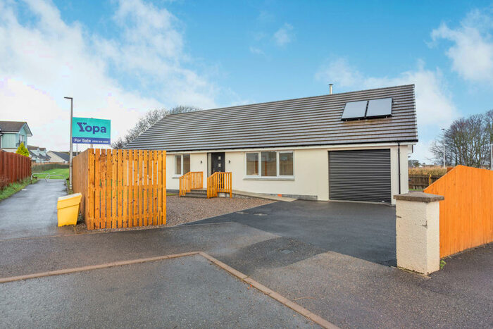 3 Bedroom Bungalow For Sale In Birch Place, Tain, IV19