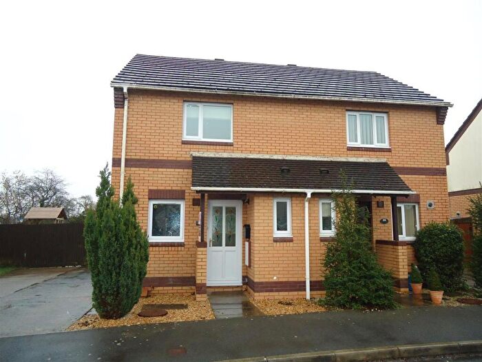 2 Bedroom Semi-Detached House To Rent In Canon Lane, NP26