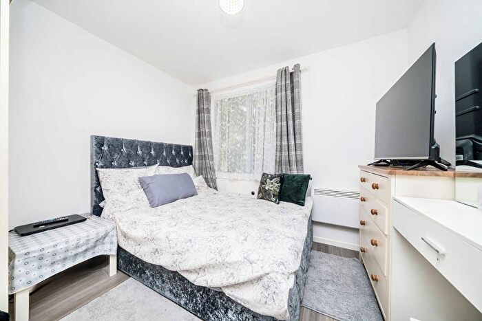 1 Bedroom Flat For Sale In Glenbuck Road, Surbiton, KT6