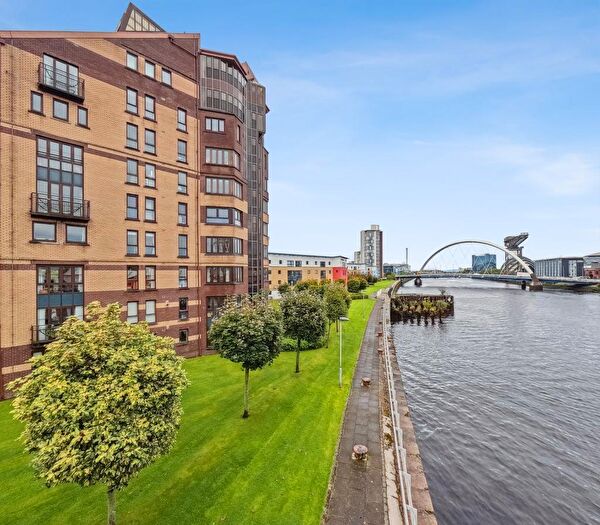 3 Bedroom Flat To Rent In Mavisbank Gardens, Glasgow, G51