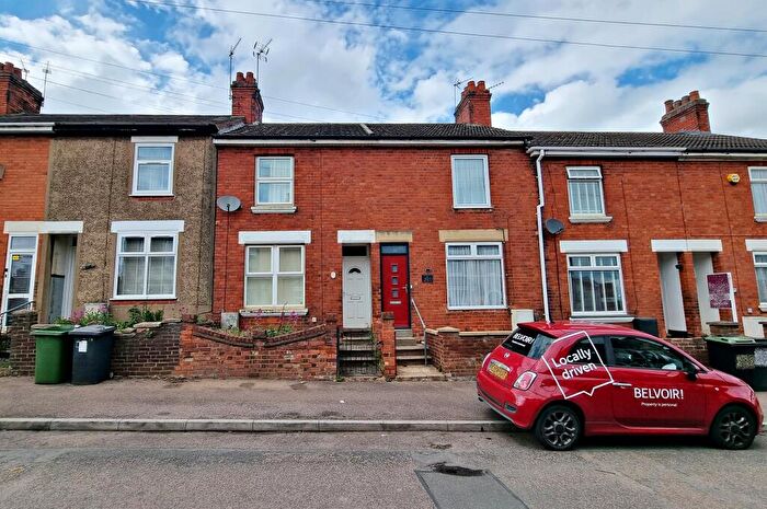 3 Bedroom Terraced House To Rent In Mill Road, Wellingborough, NN8