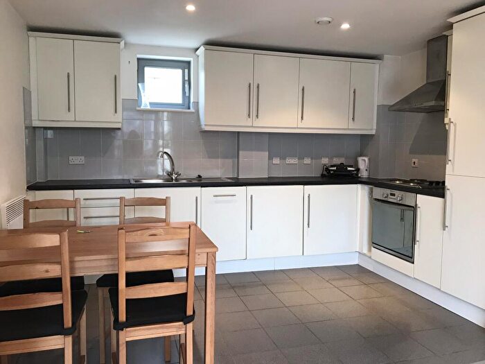 2 Bedroom Apartment For Sale In Golate Street, Cardiff, CF10
