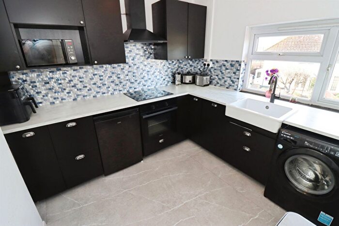 2 Bedroom Maisonette For Sale In Mardale Close, Bristol, BS10