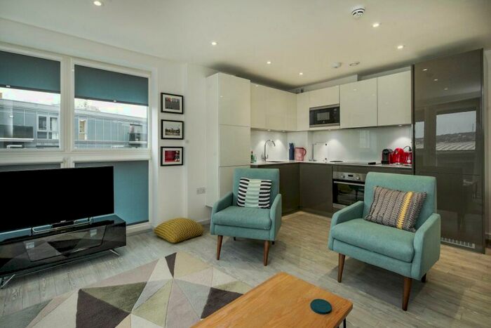 2 Bedroom Flat To Rent In Embankment House -, S4