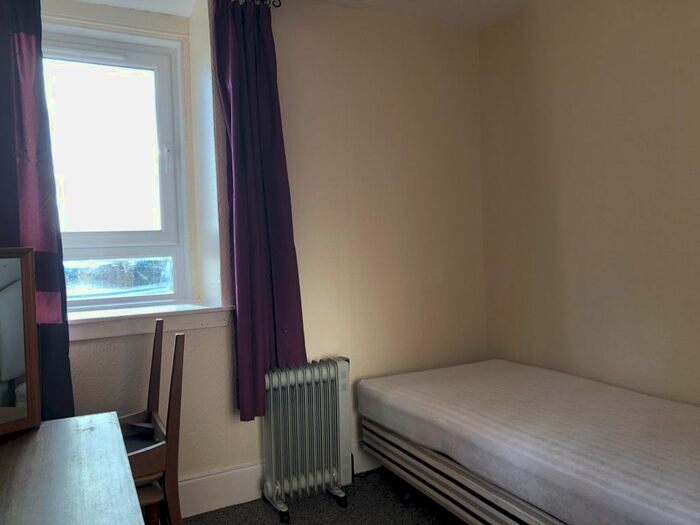 2 Bedroom Flat To Rent In Balmore Street, Dundee, DD4