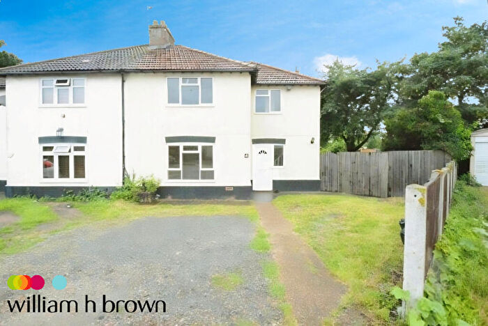 3 Bedroom Semi-Detached House To Rent In Chadwell St Mary, Essex, RM16