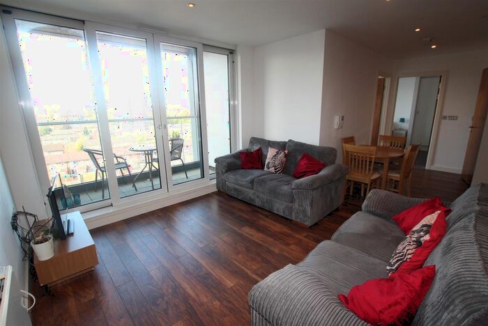2 Bedroom Flat To Rent In Milliners Wharf, New Islington, M4