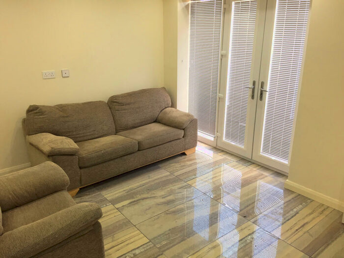 Studio To Rent In E Cheetwood Road, Manchester, Greater Manchester, M8