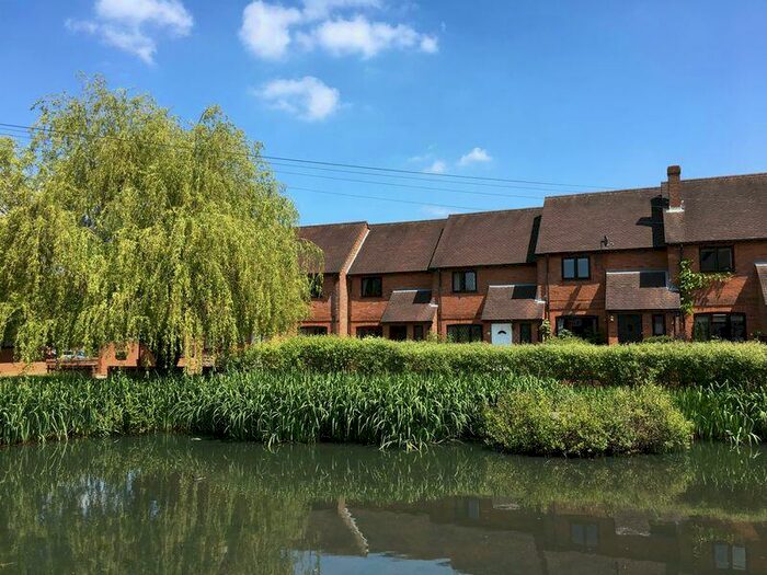 2 Bedroom Terraced House To Rent In Lane End Village, HP14