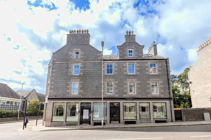 2 Bedroom Flat To Rent In Flat, Esslemont Avenue, Aberdeen, Aberdeenshire, AB25