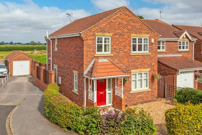 3 Bedroom Detached House To Rent In Holden Gardens, Selby, YO8