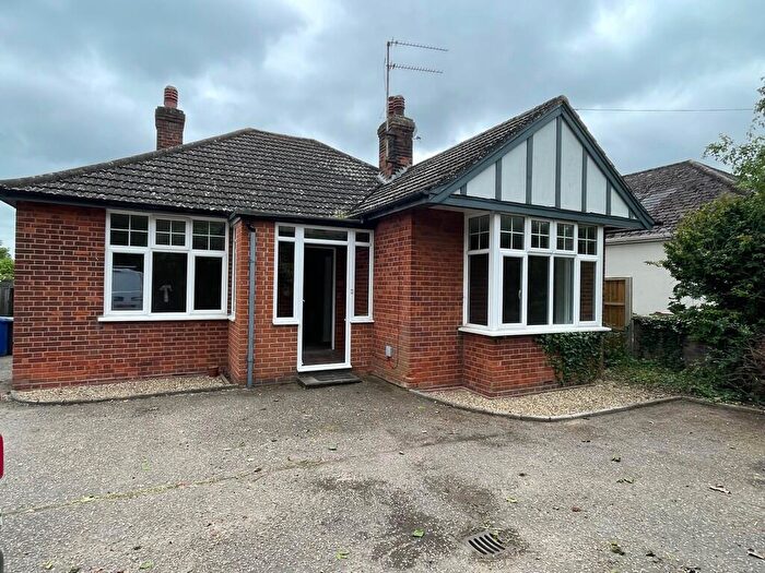 3 Bedroom Detached Bungalow To Rent In Sicklesmere Road, Bury St. Edmunds, IP33