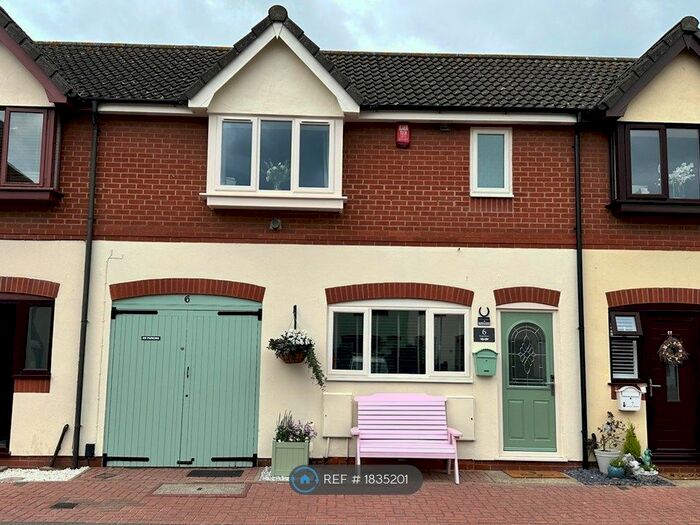 2 Bedroom Terraced House To Rent In Kings Mews, Cleethorpes, DN35