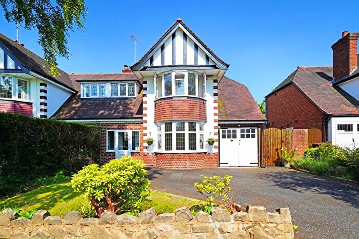 3 Bedroom Semi-Detached House To Rent In Silverbirch Road, Solihull, West Midlands, B91