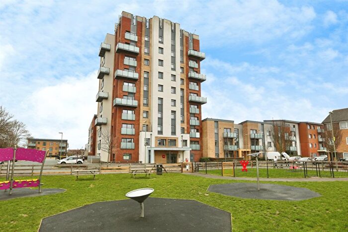 2 Bedroom Flat For Sale In Blanchard Avenue, Gosport, PO13