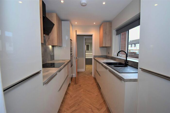 2 Bedroom Flat To Rent In Mowbray Road, South Shields, NE33