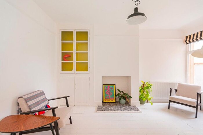 3 Bedroom Terraced House For Sale In St. Johns Lane, Bedminster, BS3