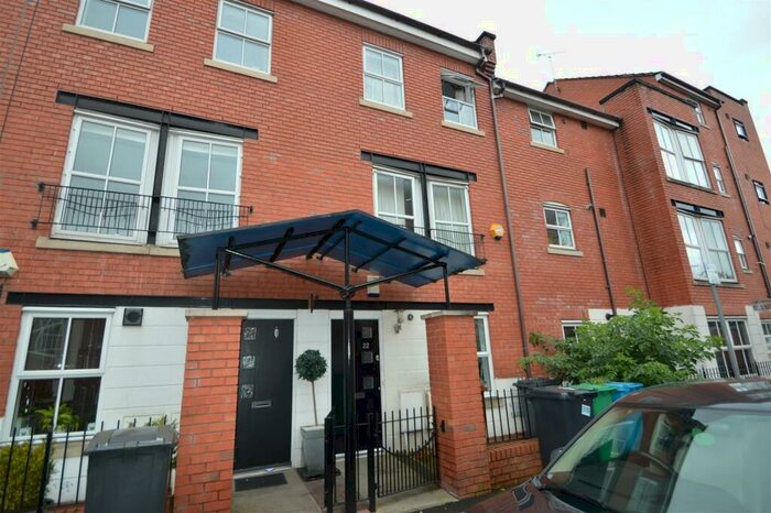 4 Bedroom House To Rent In Rook Street, Hulme, Manchester, M15