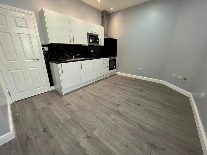 1 Bedroom Flat To Rent In The Burroughs, London, NW4