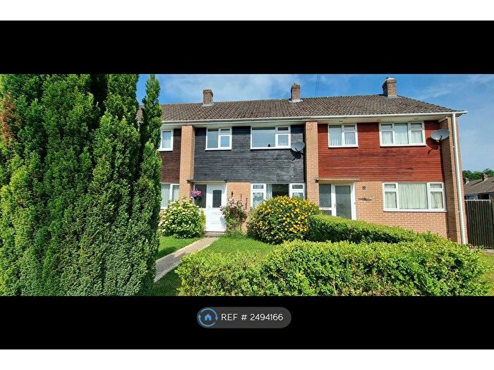3 Bedroom Terraced House To Rent In Thorneley Road, Newbury, RG20
