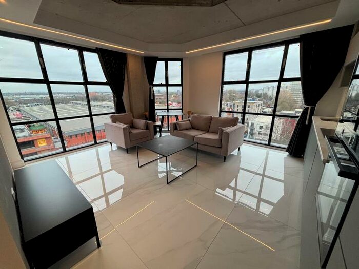 1 Bedroom Apartment To Rent In Apt . :: One Silk Street, M4