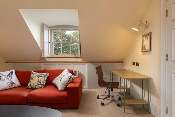 1 Bedroom Flat To Rent In Exeter, Devon, EX1