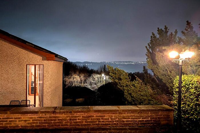 4 Bedroom Detached House For Sale In New Street, Clifton, Brighouse, West Yorkshire, HD6