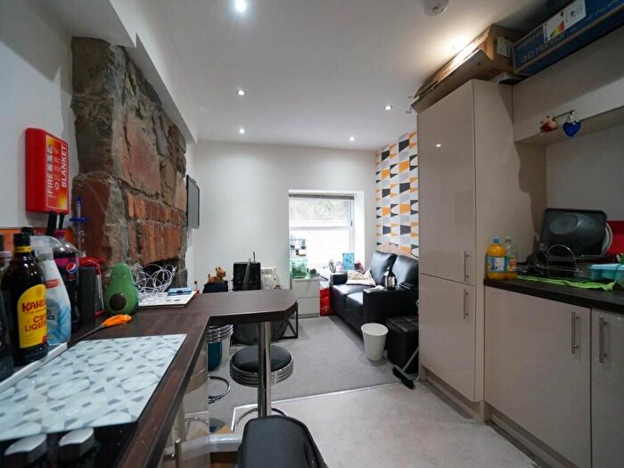 1 Bedroom Apartment To Rent In High Street, Bangor, LL57