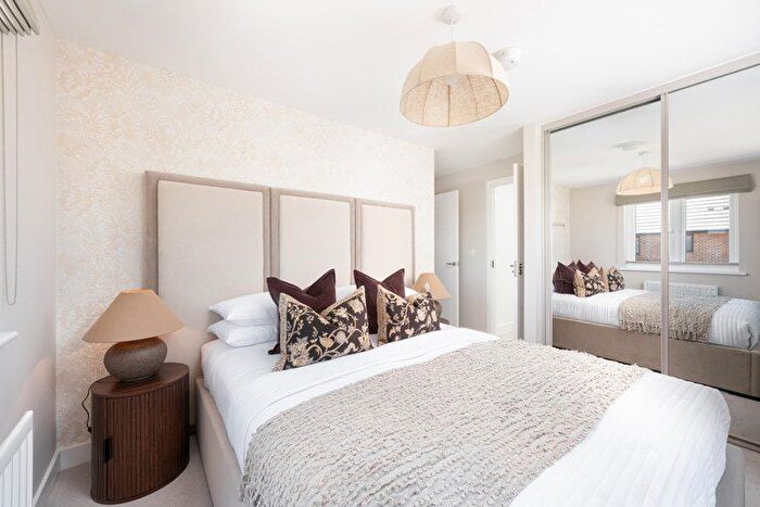 1 Bedroom Flat For Sale In So Resi Finchampstead, RG40