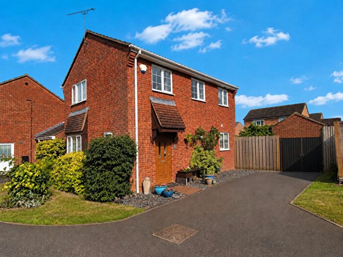 3 Bedroom Detached House For Sale In Lowry Way, Stowmarket, Suffolk, IP14