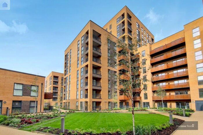 2 Bedroom Flat To Rent In Tabbard Apartments, Acton, W3