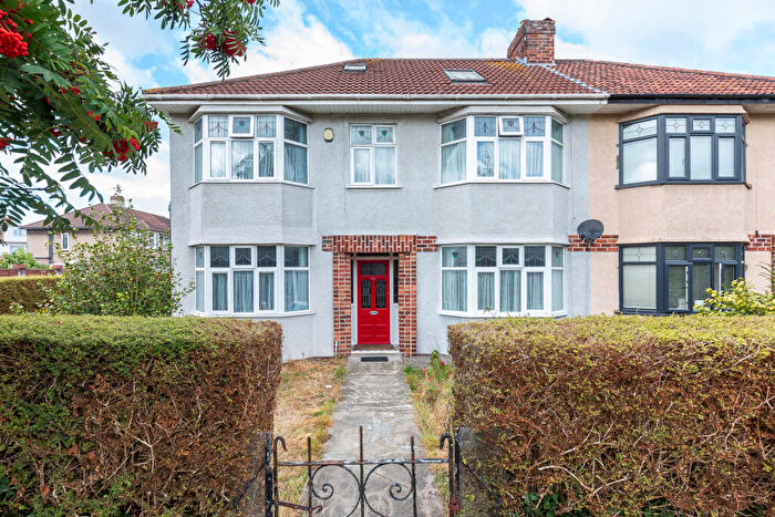 5 Bedroom Semi-Detached House For Sale In Vassall Road, Fishponds, Bristol, BS16