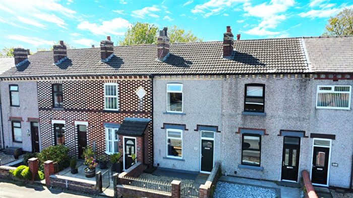 2 Bedroom Terraced House For Sale In Station Road, Ashton-In-Makerfield, Wigan, WN4