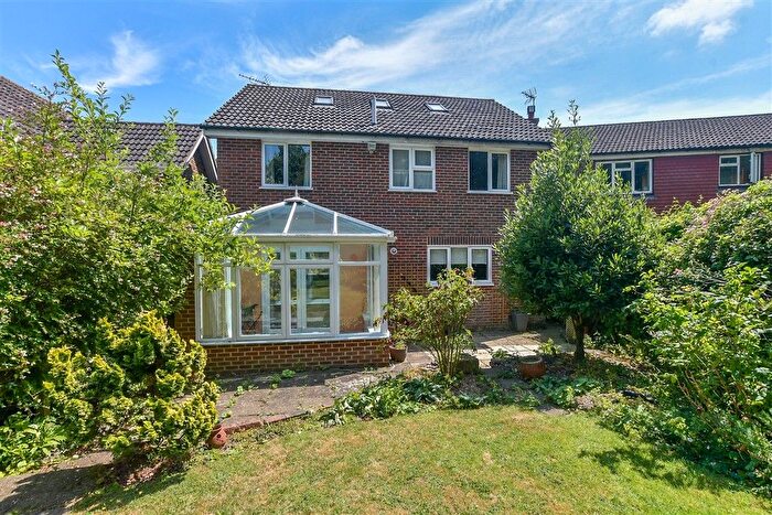 4 Bedroom Detached House For Sale In Rogersmead, Tenterden, Kent, TN30